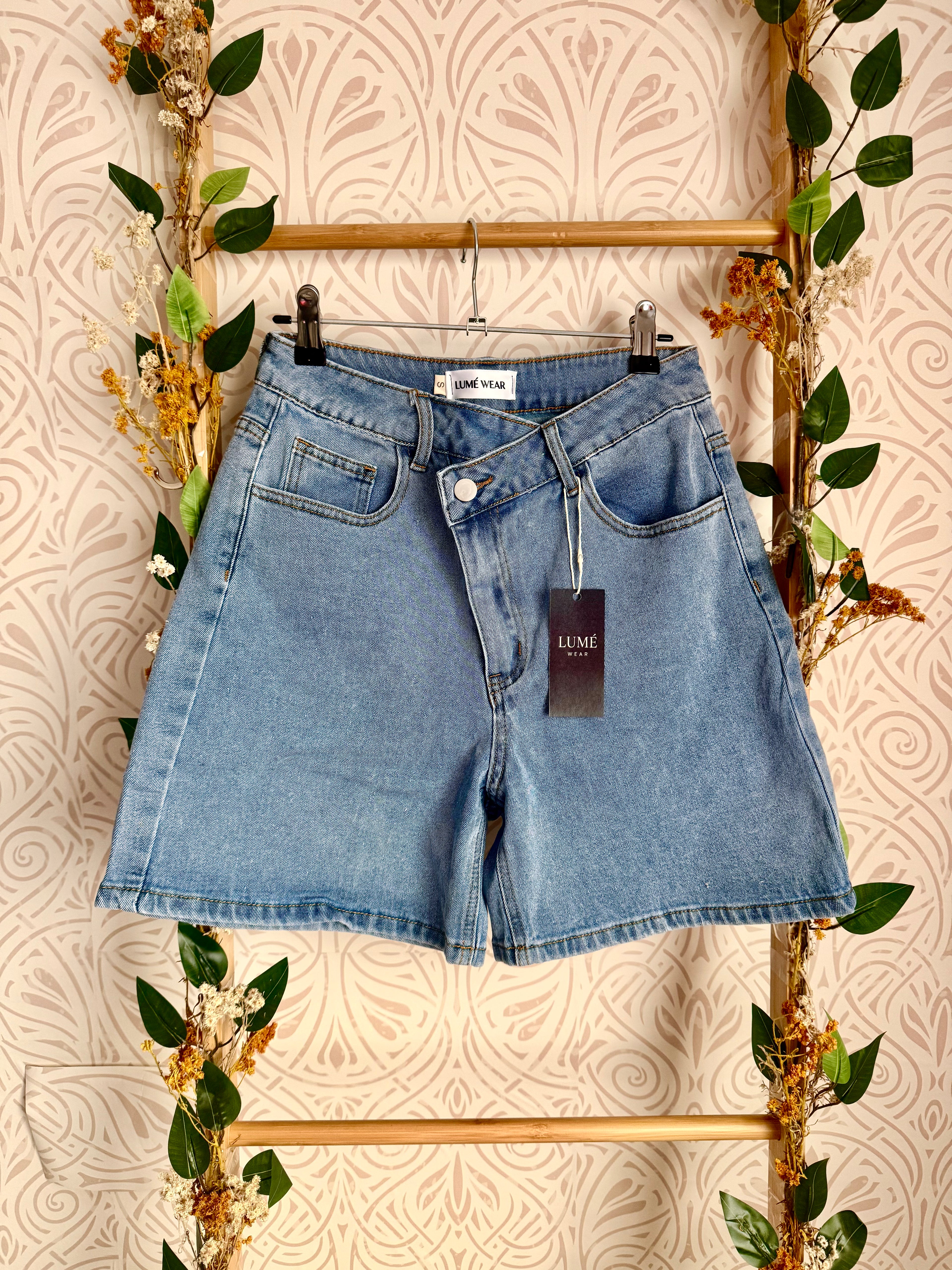 Short Denim