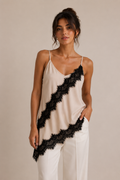 Blusa Asimétrica Encaje Noir