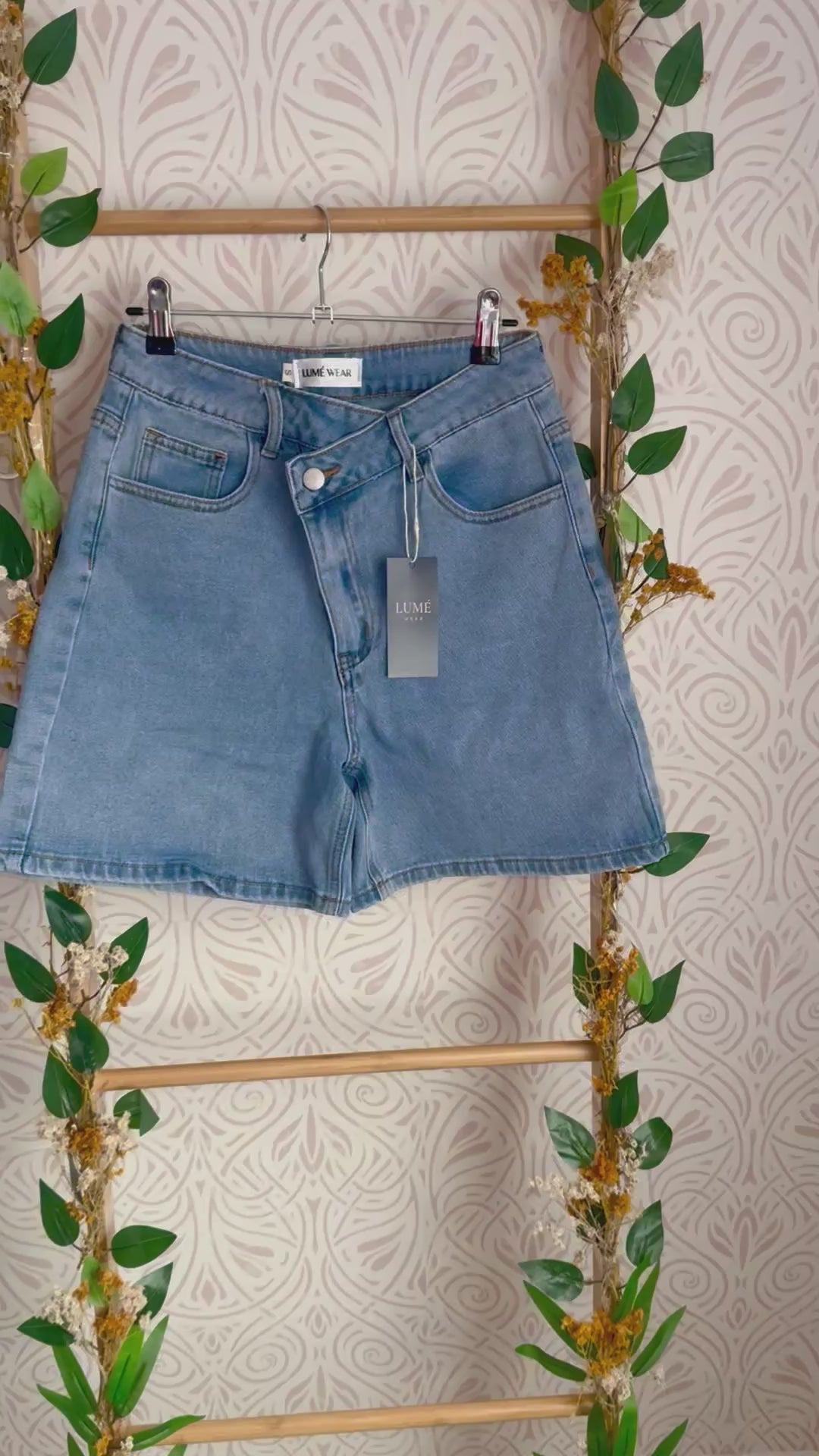 Short Denim